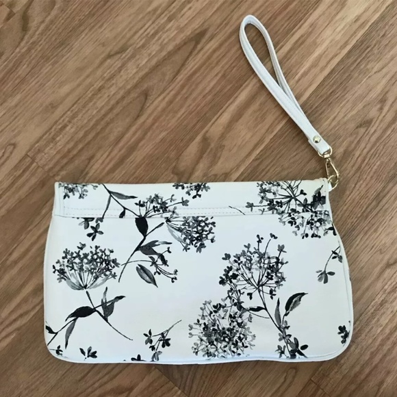 ICING Clutch Wristlet White Black Gold Floral NWOT - Picture 2 of 3